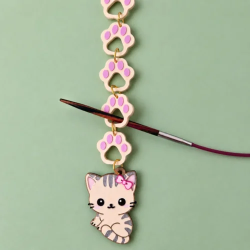 Cuentavueltas Meow and Knit