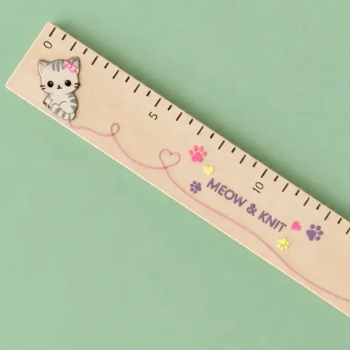 Meow & Knit Magnetic Pattern Guide – exclusive design, hand-finished by Mostacita Moraíta